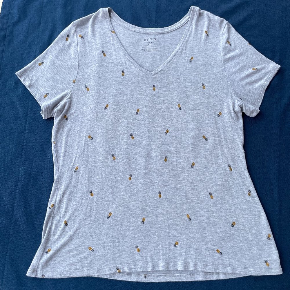Apt. 9 Gray V-neck Shirt with Pineapples